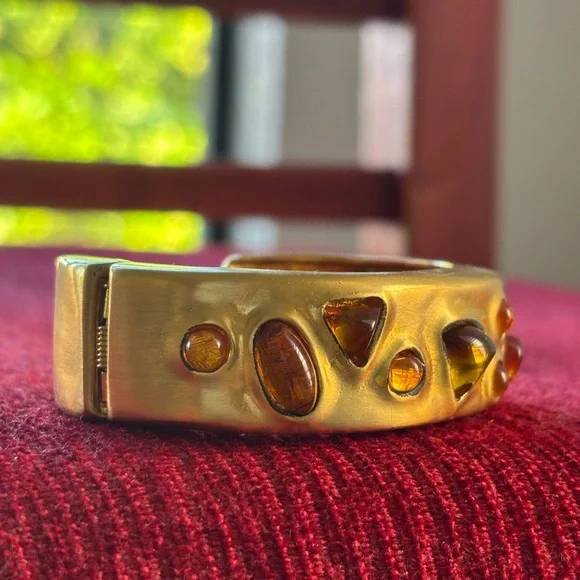 Les Bernard Vintage Gold Gripoix Hinge Bangle - Picture 2 of 9